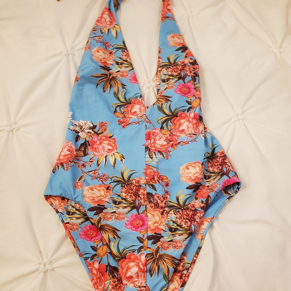 Adriana Iglesias Deep V Floral Stretch Silk Bodysuit - Picture 9 of 16
